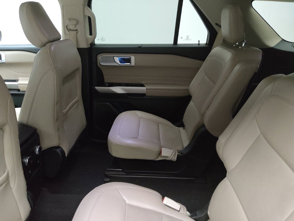 Used 2023 Ford Explorer Limited w/ Equipment Group 301A RWD image 18