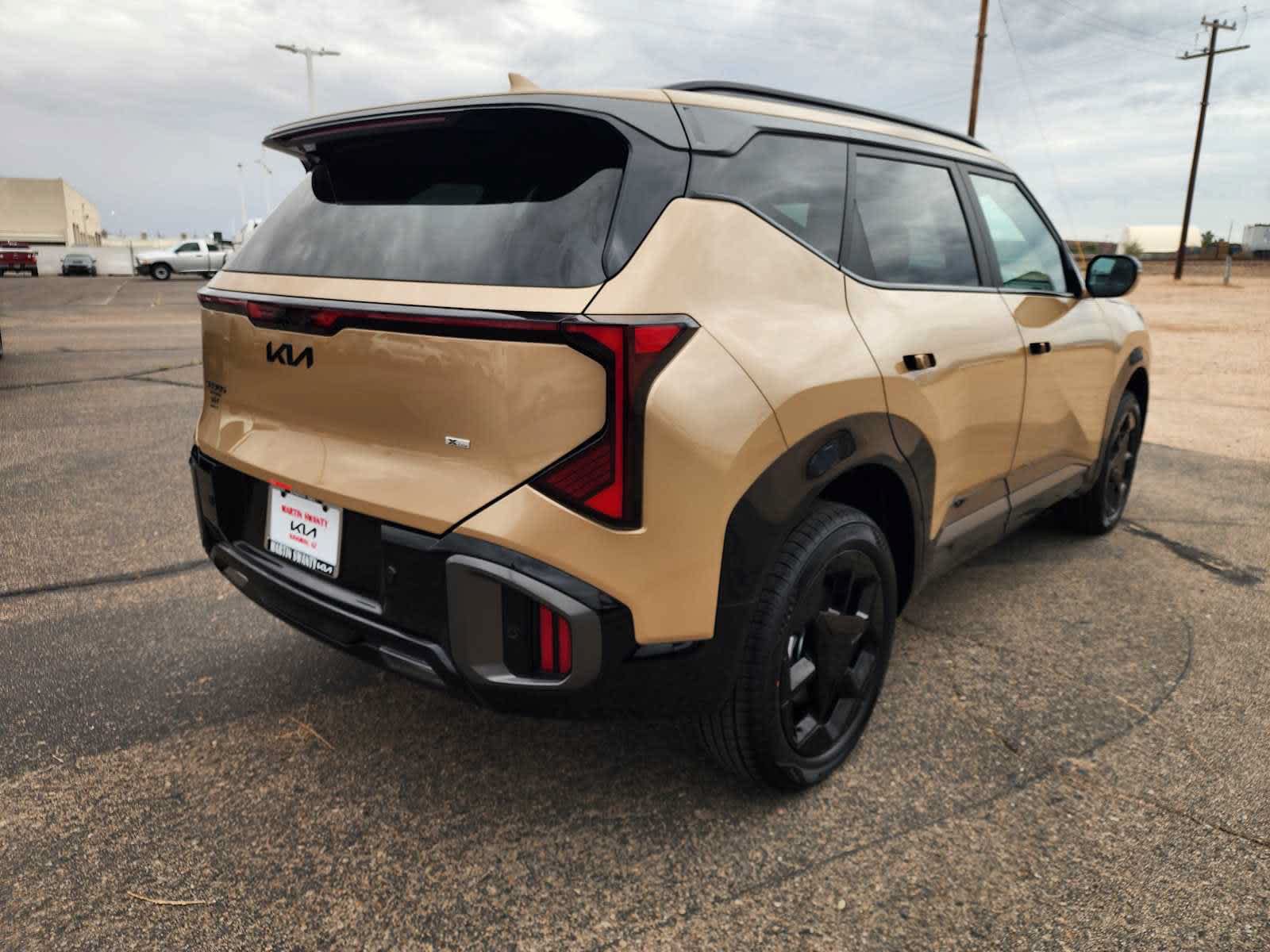 New 2027 Kia Seltos X-Line S w/ X-Line S Premium Package AWD/4WD image 5