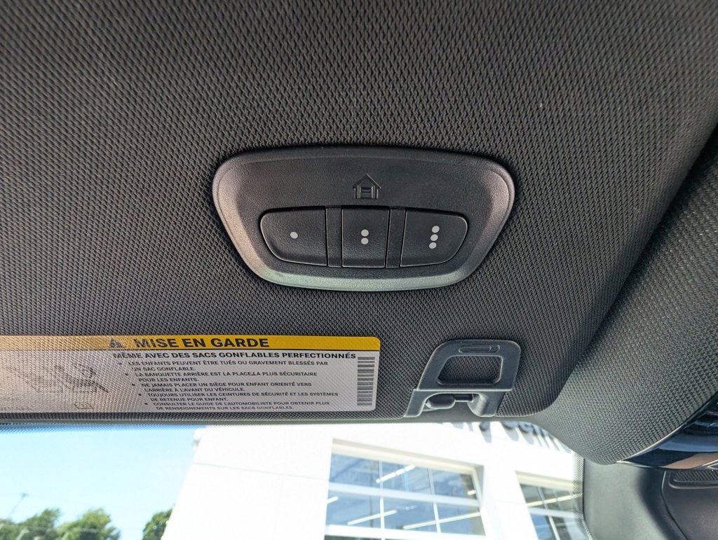 Used 2022 Jeep Grand Cherokee Summit w/ Luxury Tech Group V image 38