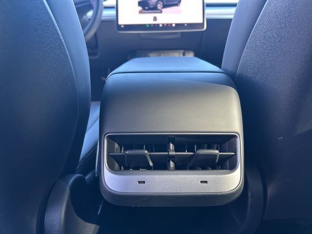 Used 2023 Tesla Model Y Long Range image 21