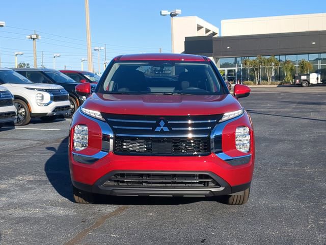 New 2026 Mitsubishi Outlander ES image 3
