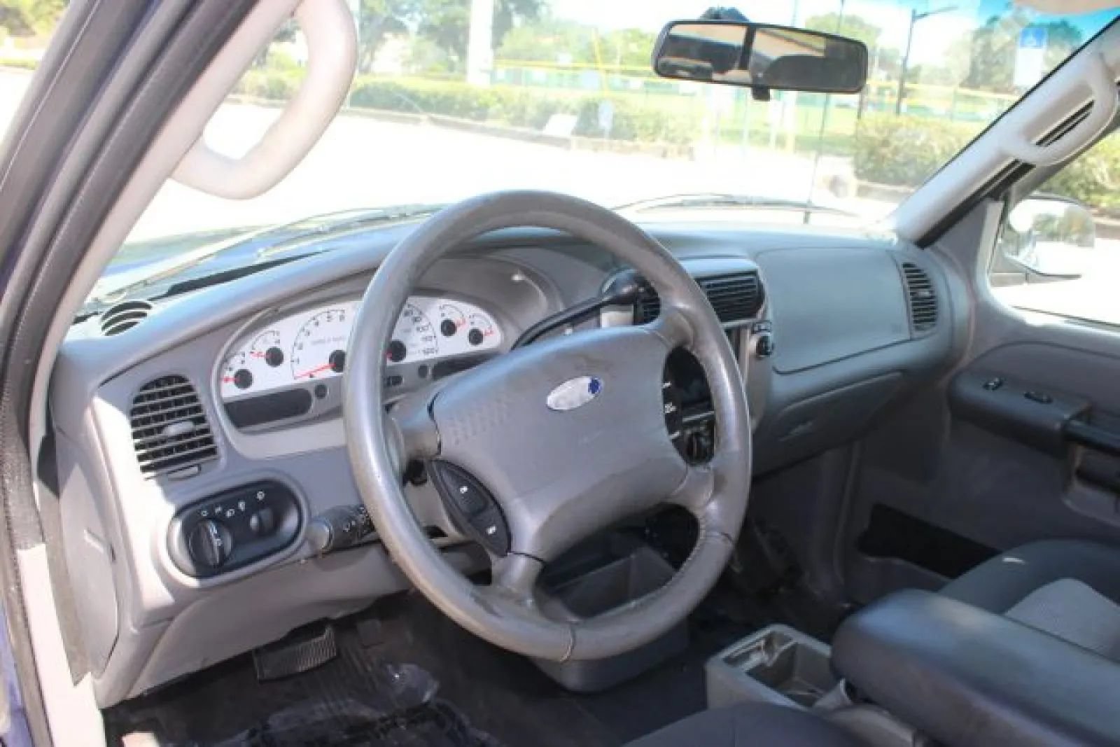 Used 2005 Ford Explorer Sport Trac XLT RWD image 13