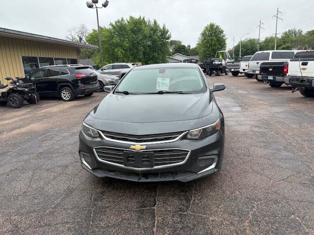 Used 2018 Chevrolet Malibu LT image 3