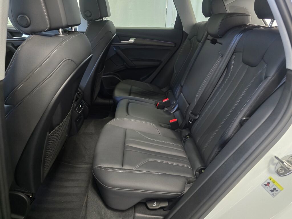 Certified 2025 Audi Q5 2.0T Premium Plus image 20