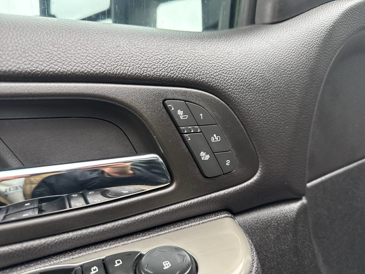 Used 2012 Chevrolet Silverado 2500 LTZ w/ LTZ Plus Package image 28