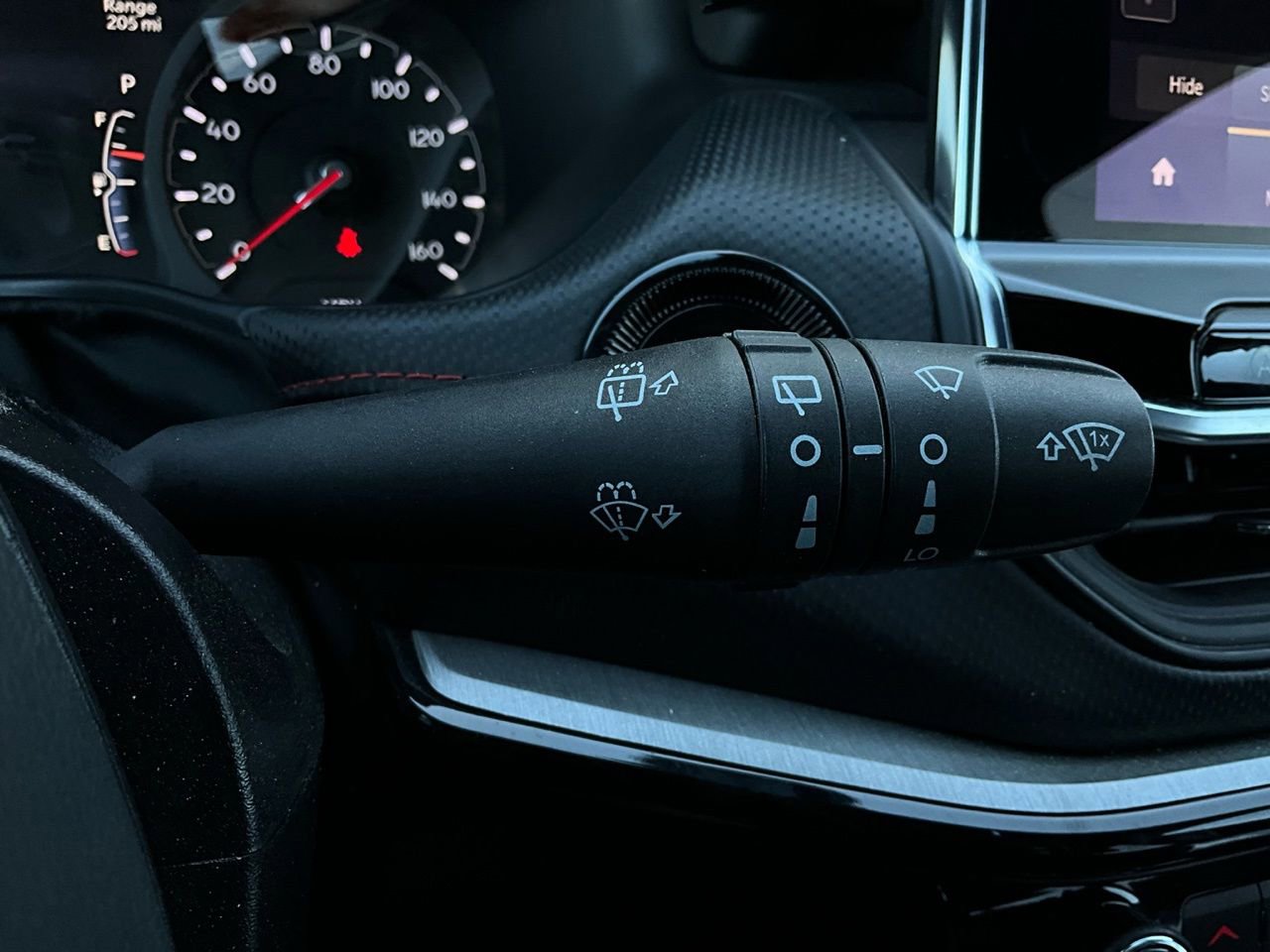 Used 2025 Jeep Compass Trailhawk image 36