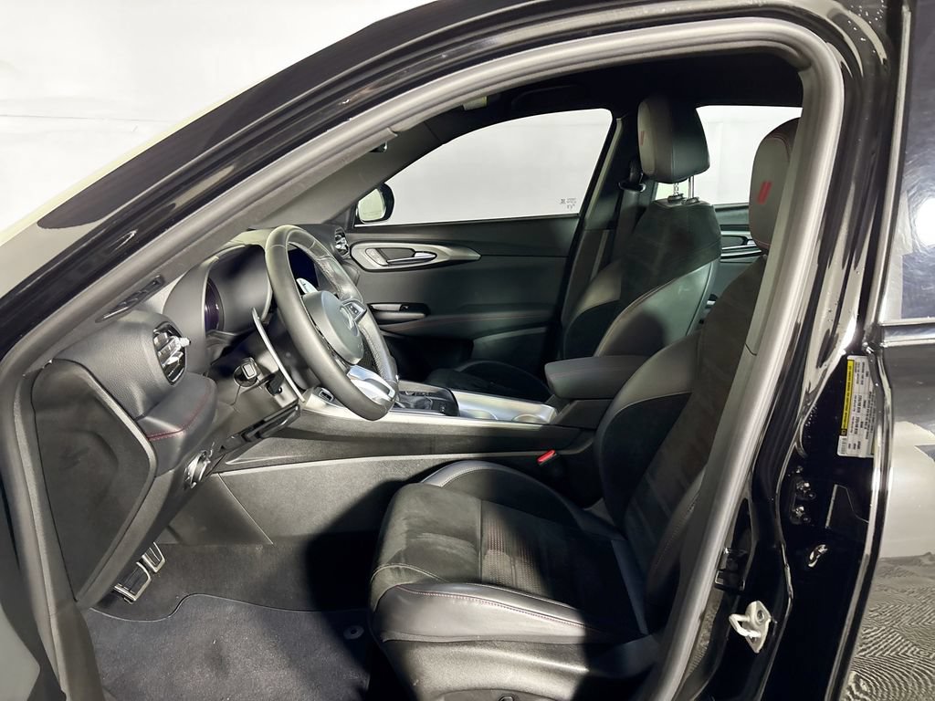 Used 2024 Dodge Hornet R/T AWD/4WD image 11