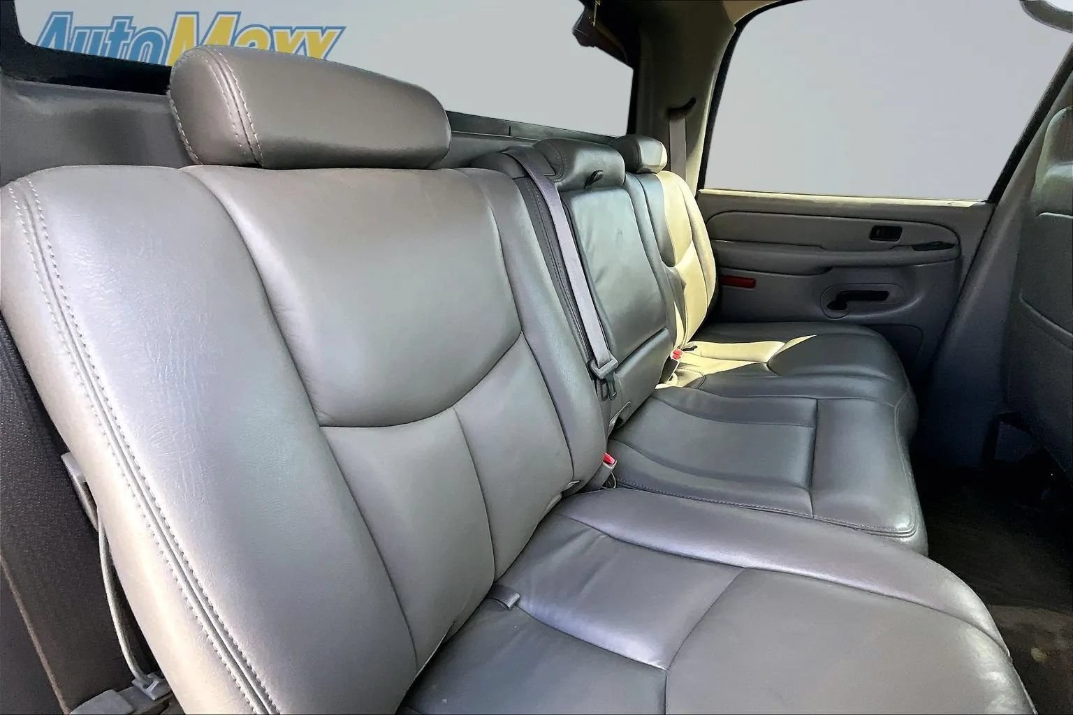 Used 2005 Chevrolet Avalanche Z71 w/ Sun And Sound Package AWD/4WD image 27
