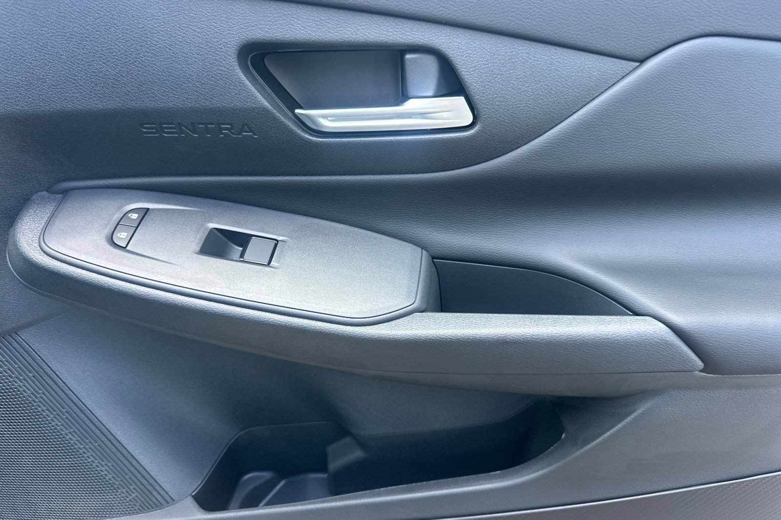New 2027 Nissan Sentra SV FWD image 18