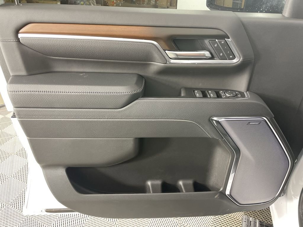 New 2025 GMC Sierra 2500 Denali w/ Denali Reserve Package image 23