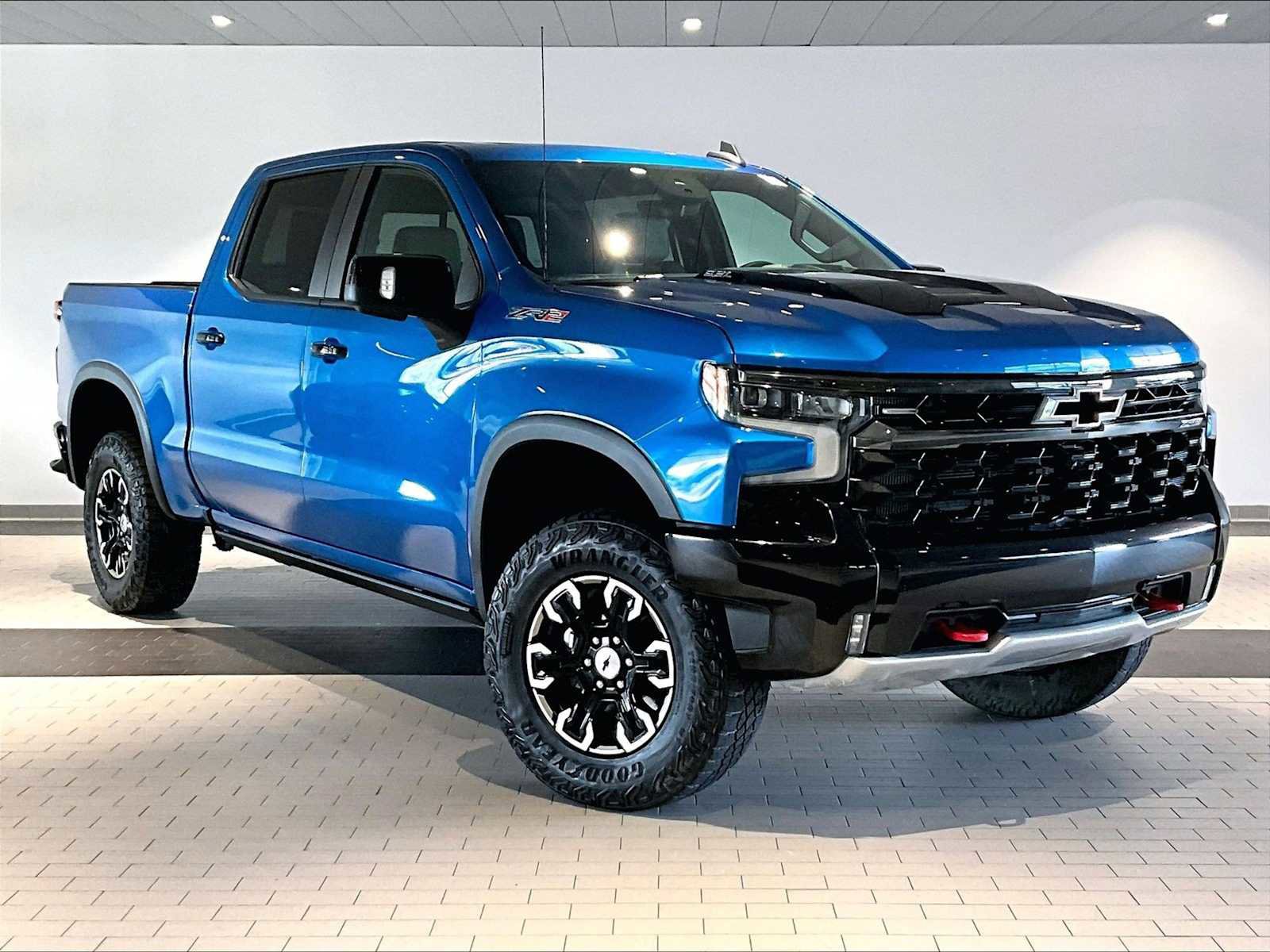 Used 2022 Chevrolet Silverado 1500 ZR2 w/ Technology Package image 12