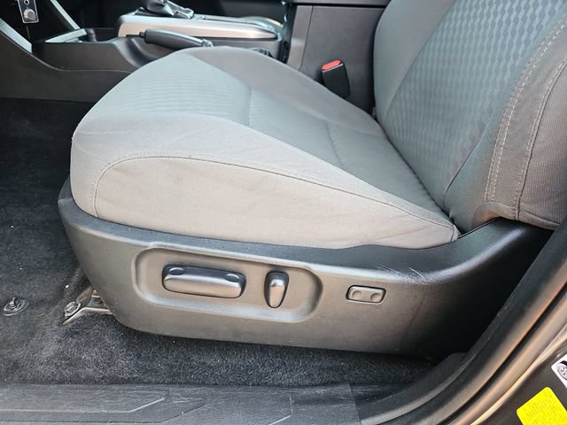 Used 2022 Toyota Tacoma SR5 w/ Technology Package RWD image 18