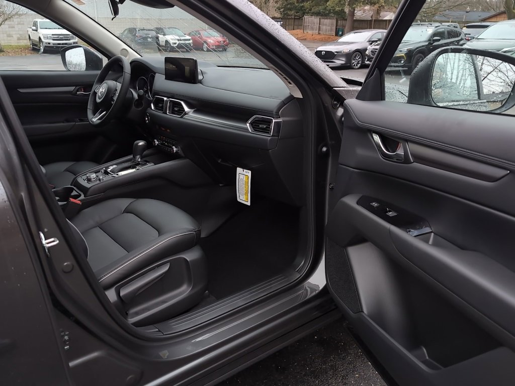 New 2025 MAZDA CX-5 AWD 2.5 S w/ Select Package image 6