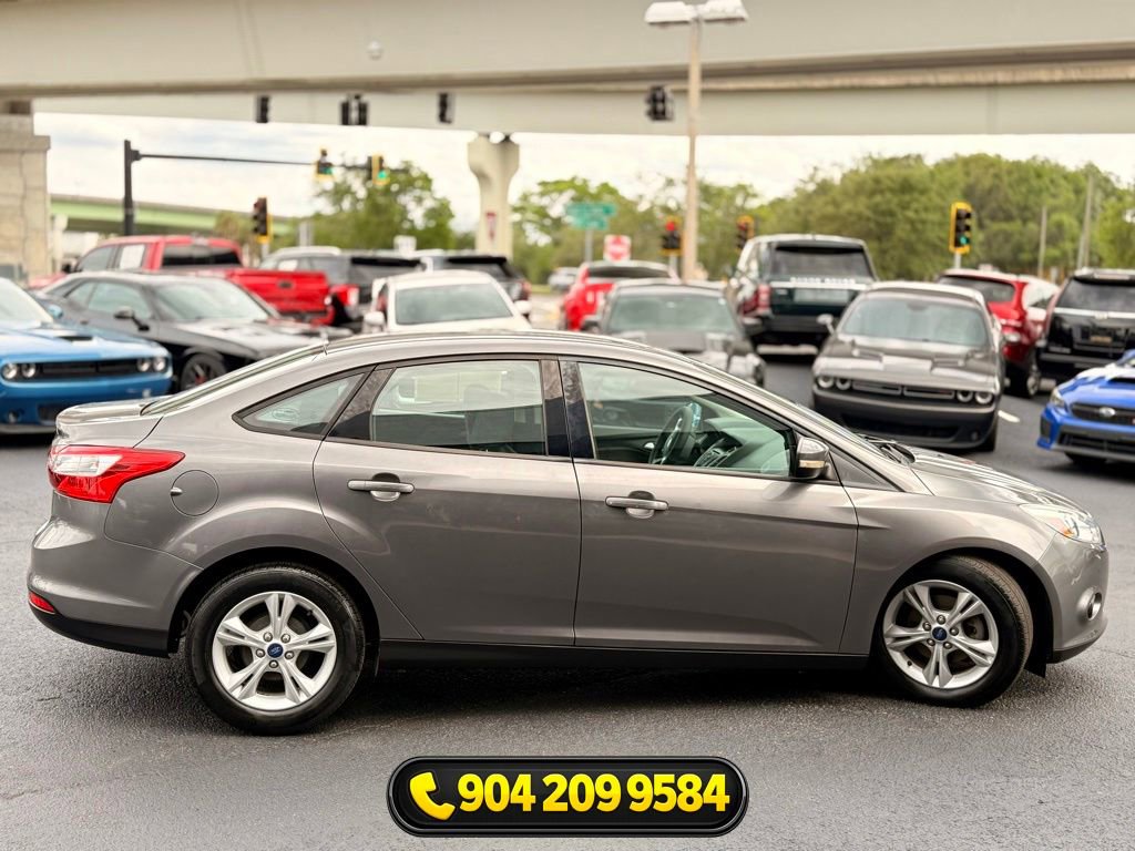Used 2014 Ford Focus SE FWD image 9