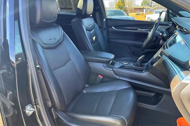 Used 2022 Cadillac XT5 Premium Luxury image 22