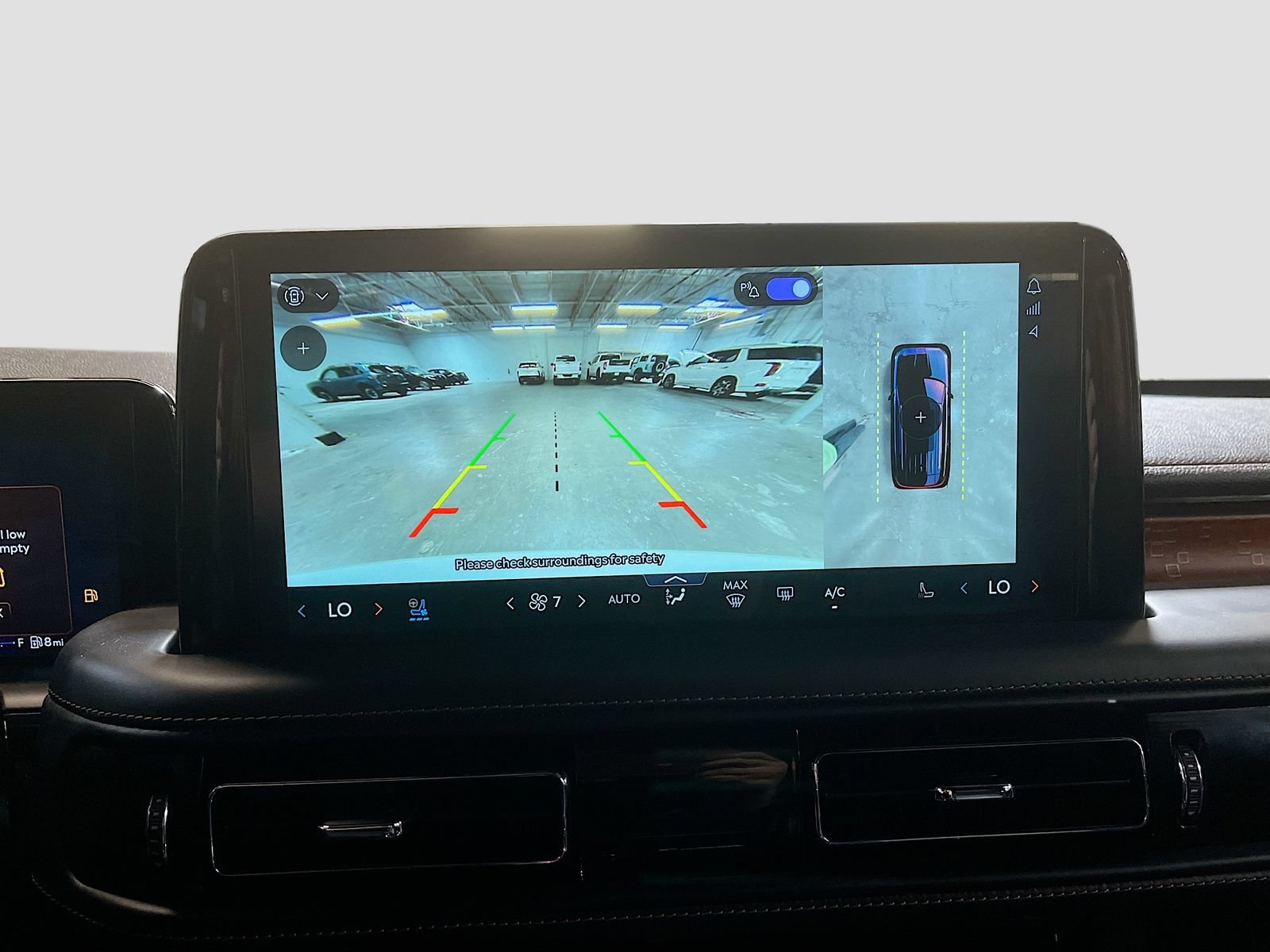 Used 2025 Lincoln Aviator Black Label w/ Black Label Special Edition AWD/4WD image 14