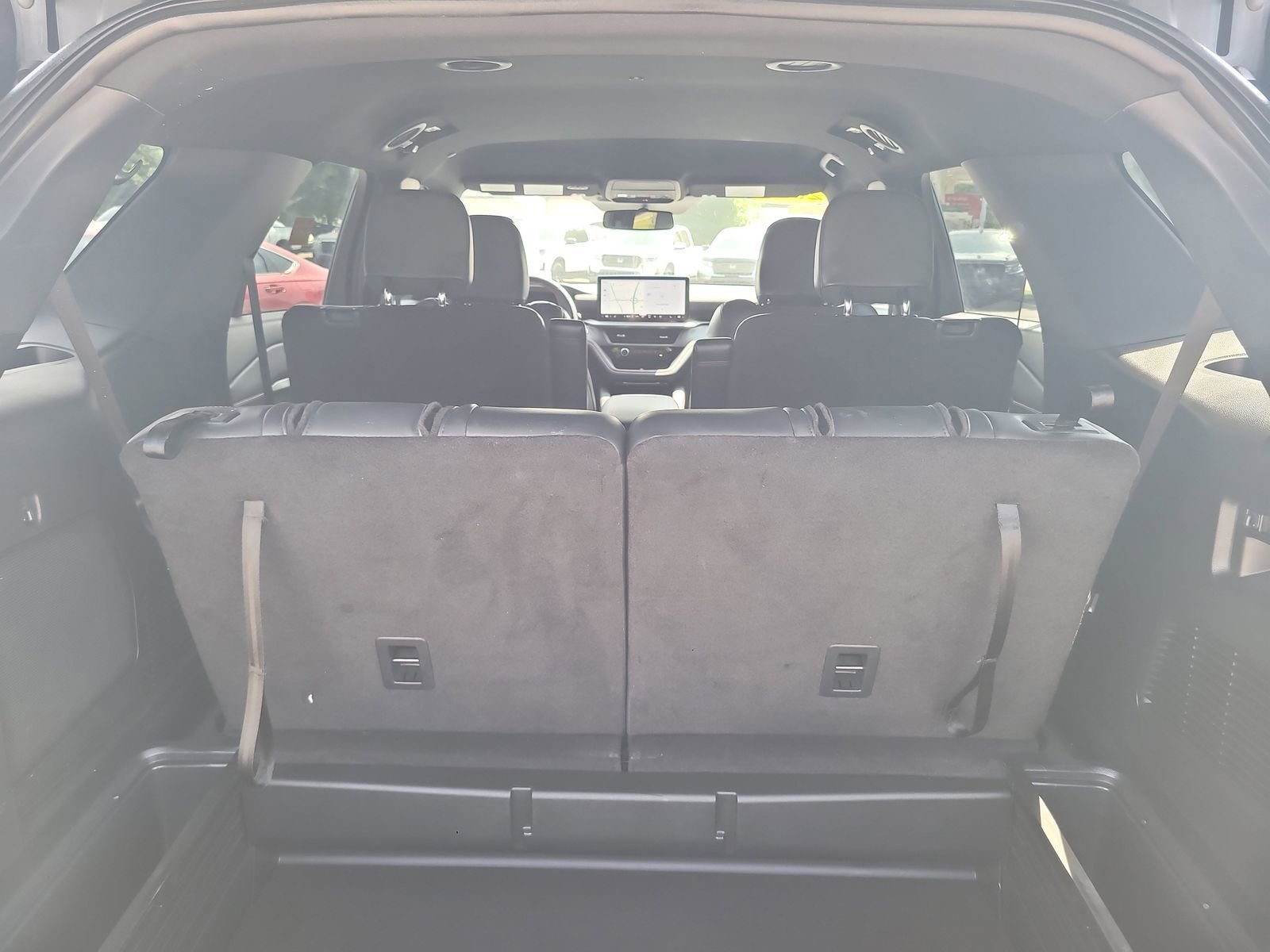 Used 2025 Ford Explorer ST-Line w/ Premium Package RWD image 24