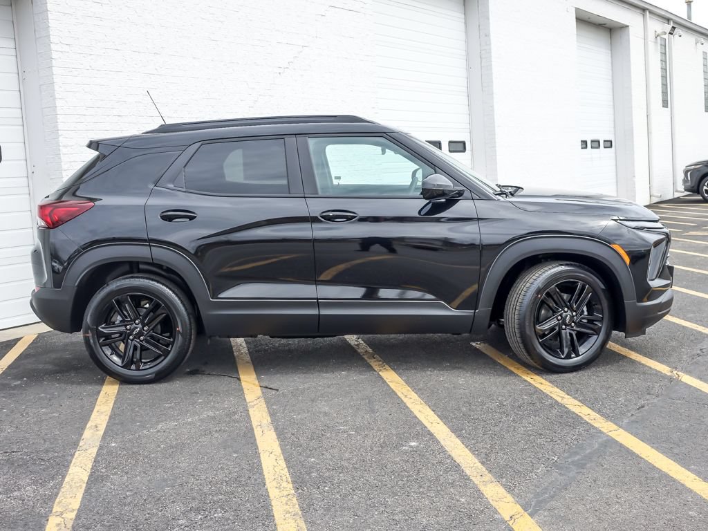 Used 2026 Chevrolet TrailBlazer LT w/ Midnight Edition FWD image 5