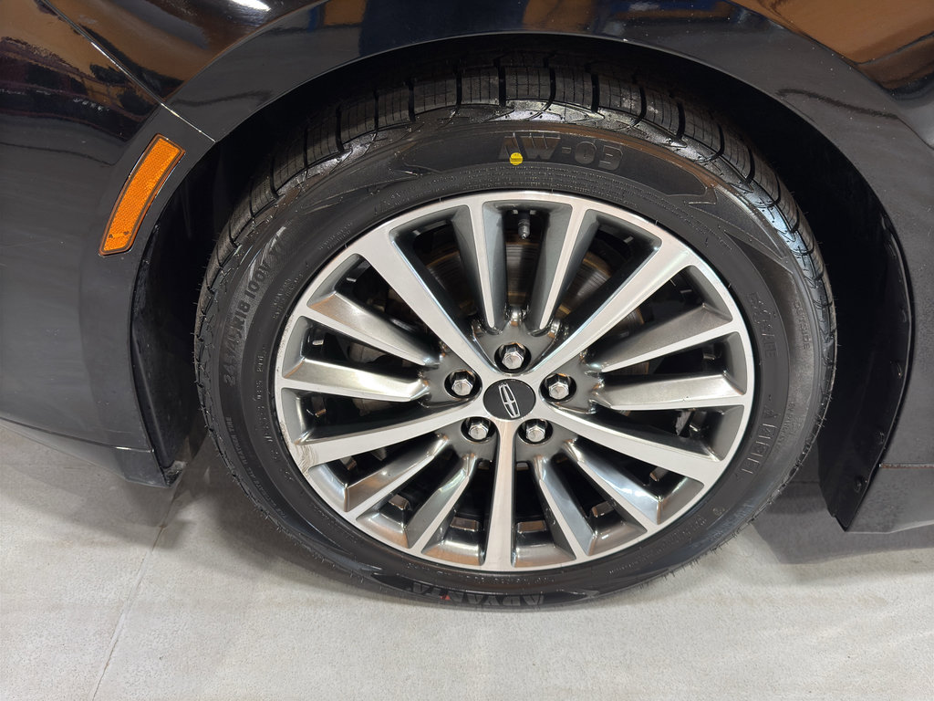 Used 2017 Lincoln MKZ Premiere image 10