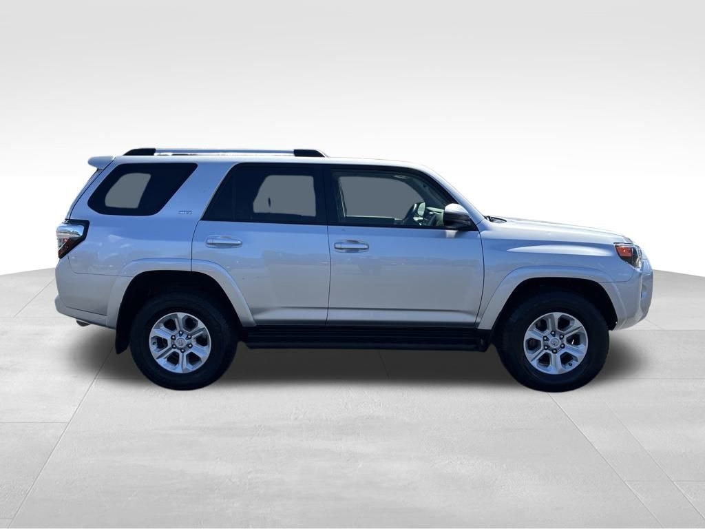 Used 2024 Toyota 4Runner SR5 image 6