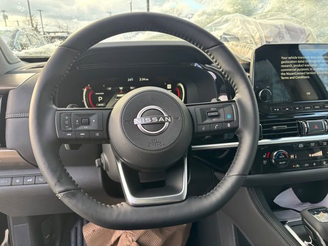 New 2025 Nissan Pathfinder Platinum image 8