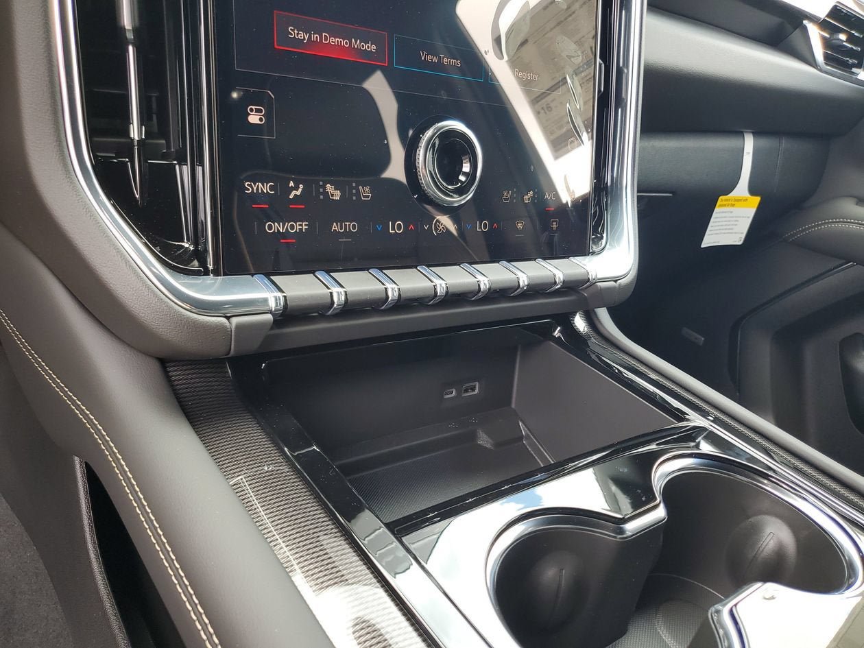 New 2026 GMC Yukon XL Elevation w/ Elevation Premium Package AWD/4WD image 23