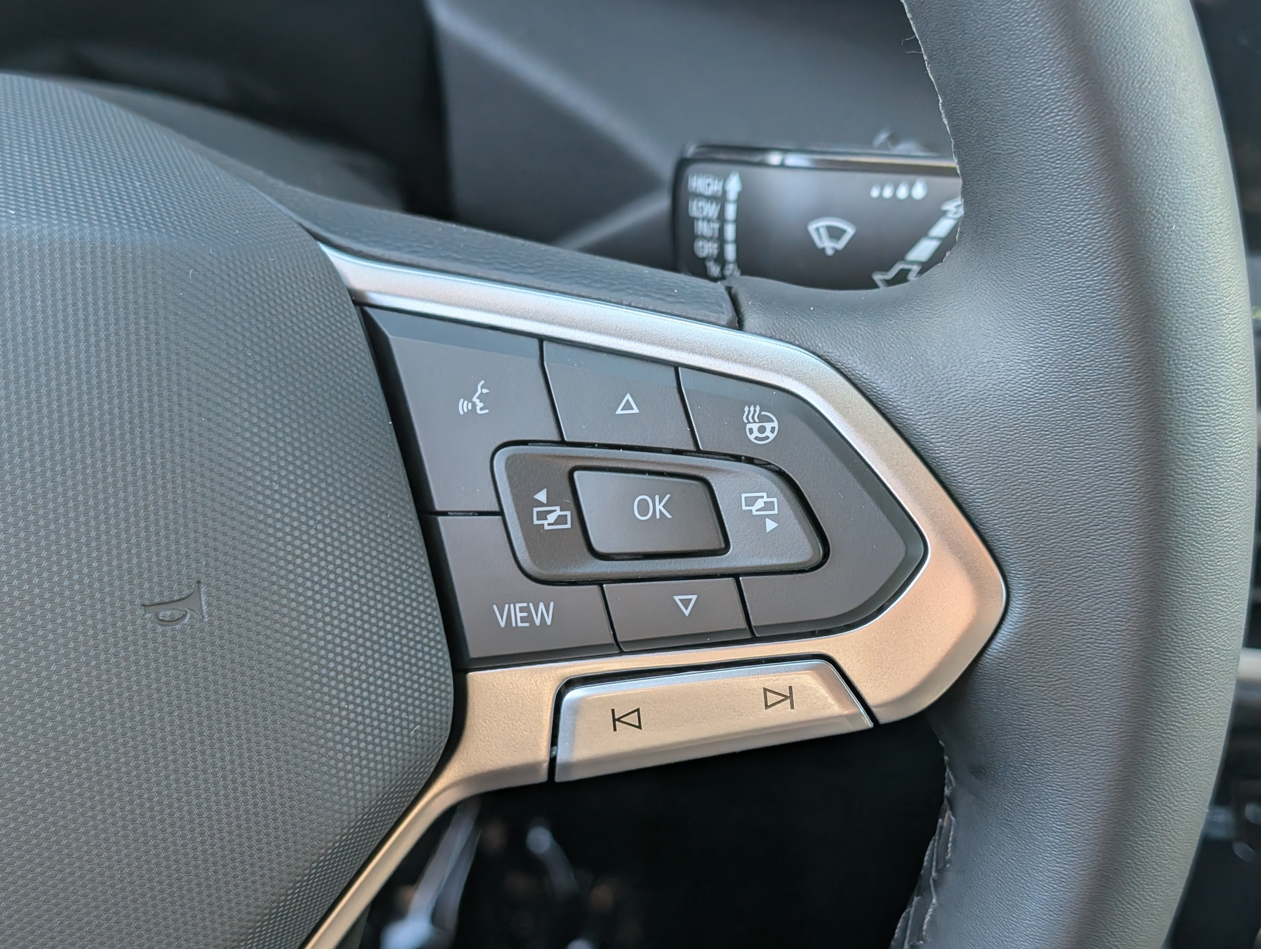 New 2027 Volkswagen Taos Sport AWD/4WD image 19