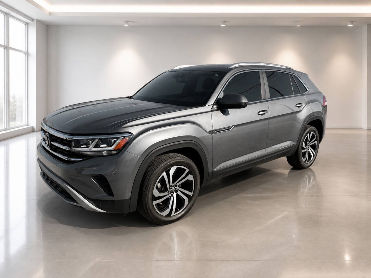 Used 2023 Volkswagen Atlas Cross Sport SEL AWD/4WD image 2