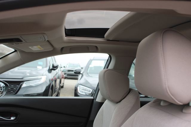 Used 2023 Honda Accord EX image 28