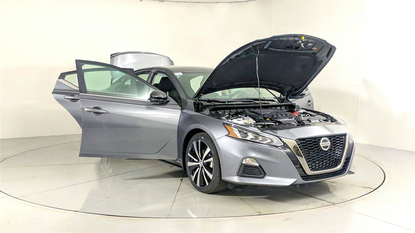Used 2022 Nissan Altima 2.0 SR image 9