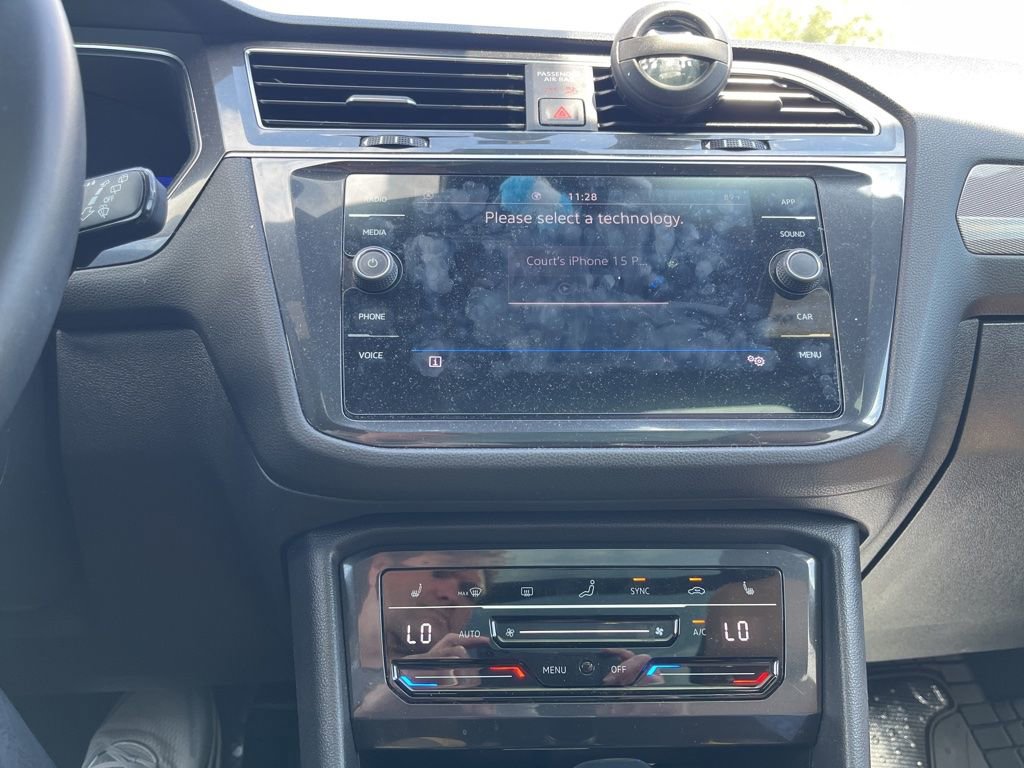 Used 2022 Volkswagen Tiguan SE FWD image 14