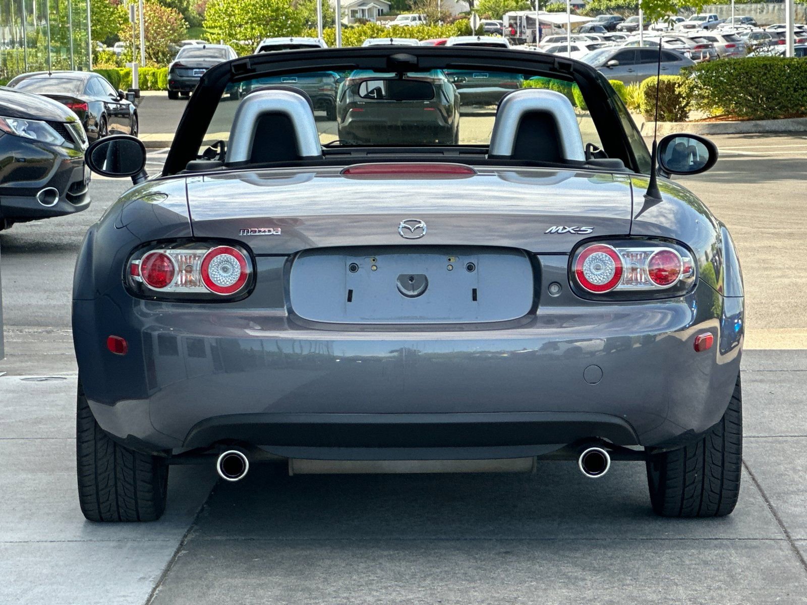 Used 2008 MAZDA MX-5 Miata Grand Touring w/ Premium Pkg RWD image 4