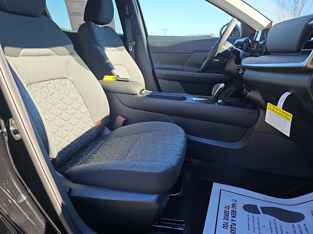 New 2026 Nissan Kicks SV w/ SV Premium Package FWD image 13