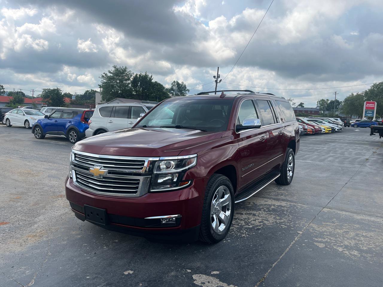 Used 2020 Chevrolet Suburban Premier AWD/4WD image 7
