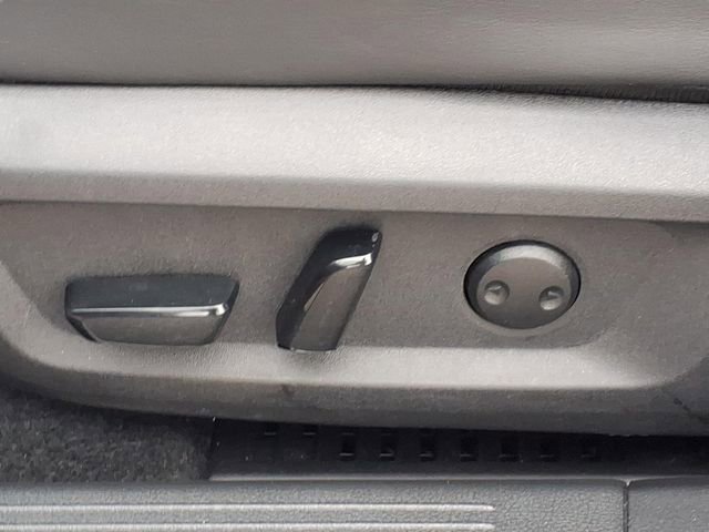 Used 2025 Nissan Rogue Platinum w/ Tech Package image 18