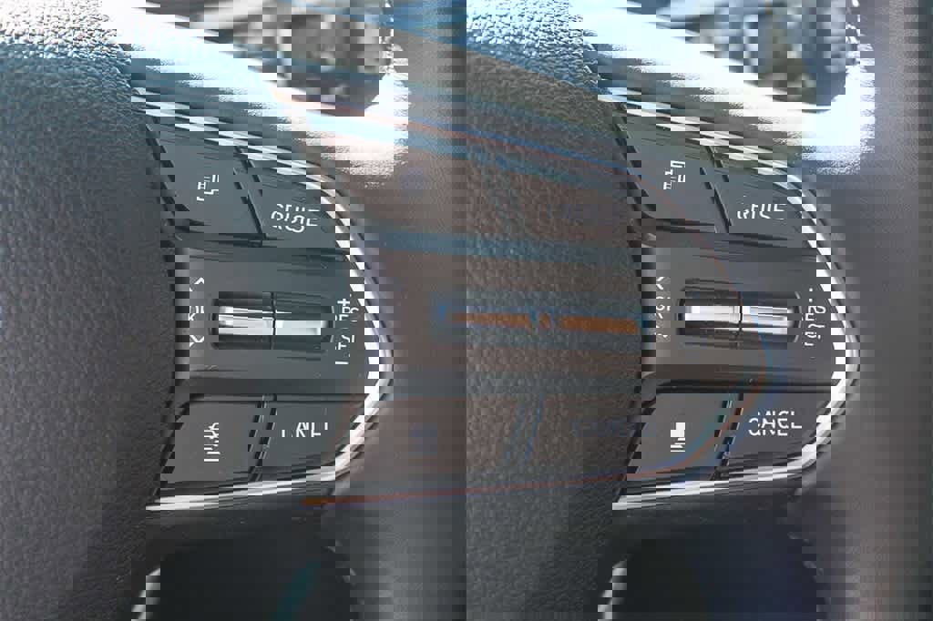 Certified 2020 Hyundai Santa Fe Limited image 35