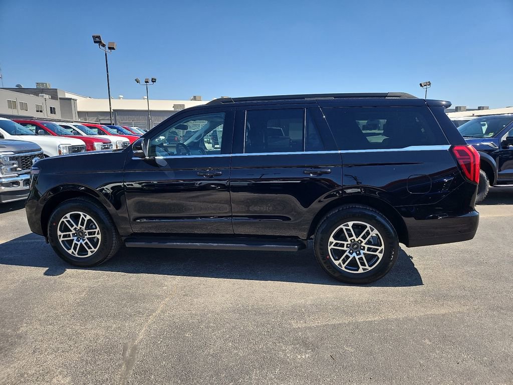 New 2025 Ford Expedition Active image 7