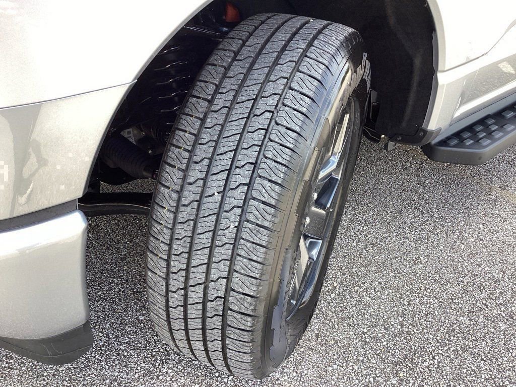 New 2025 Ford F150 Lightning Flash image 19