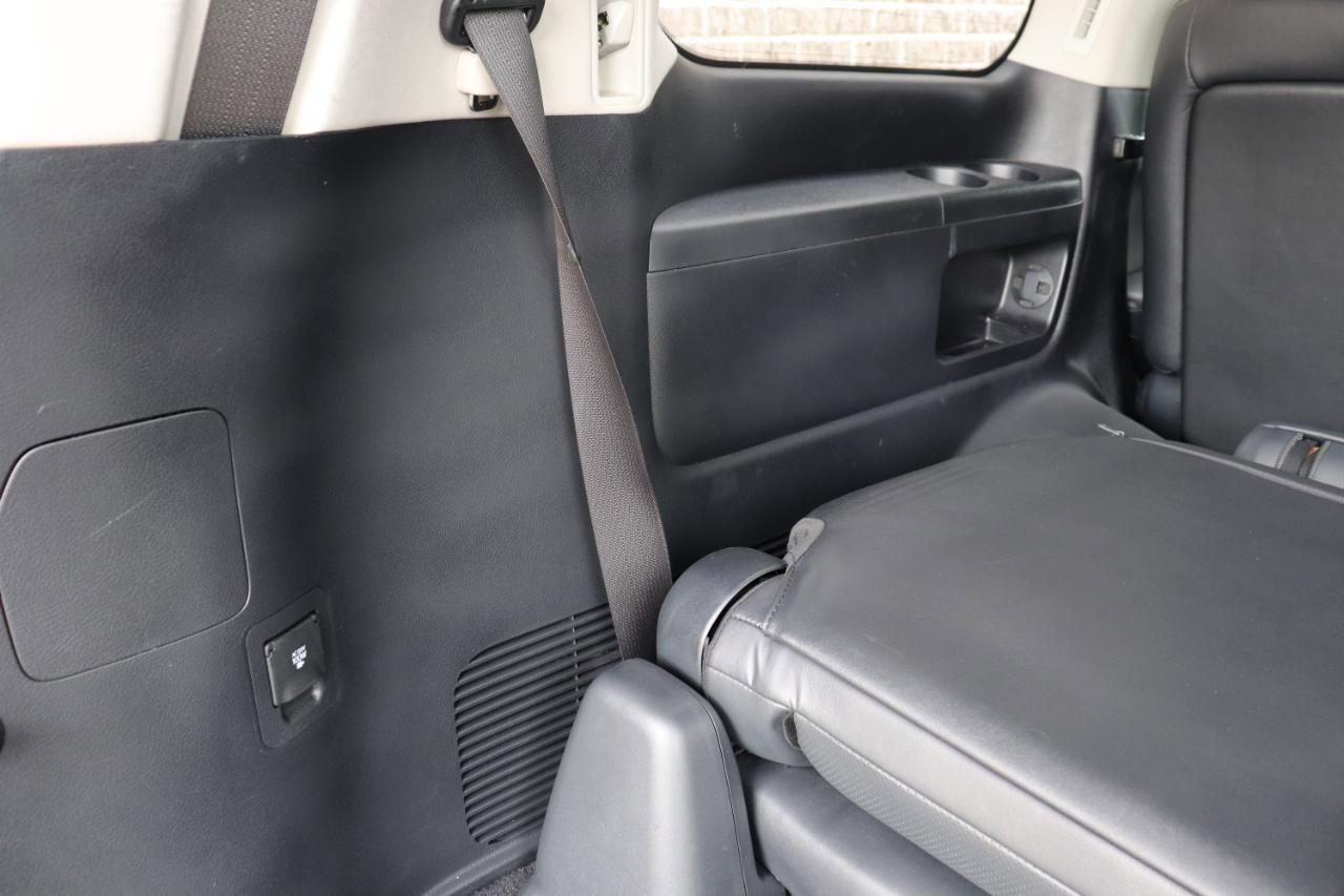 Used 2015 Lexus LX 570 4WD image 43