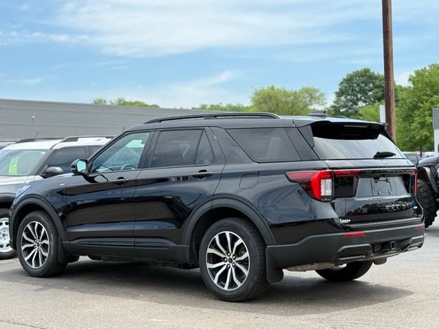 Used 2025 Ford Explorer ST-Line AWD/4WD image 43