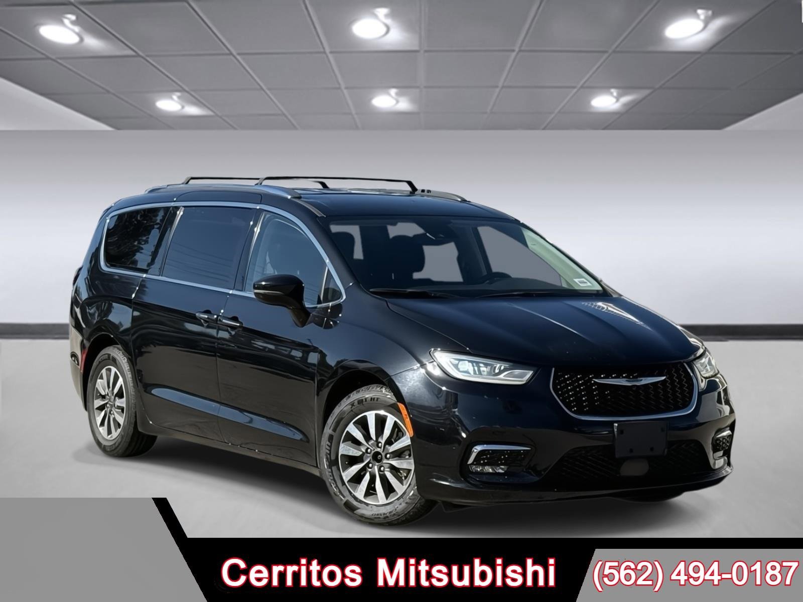 Used 2021 Chrysler Pacifica Touring-L