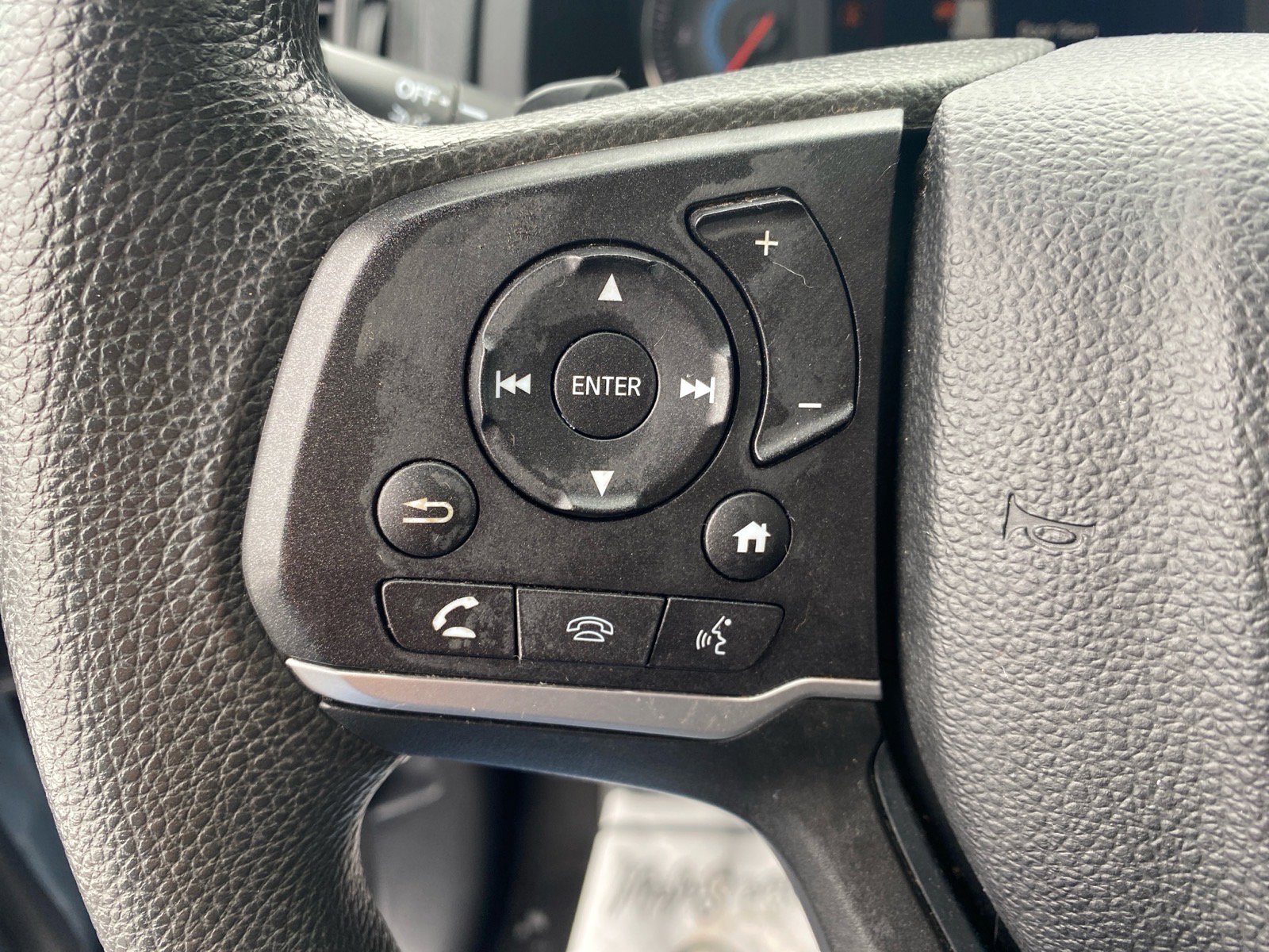 Used 2022 Honda Pilot Sport image 13