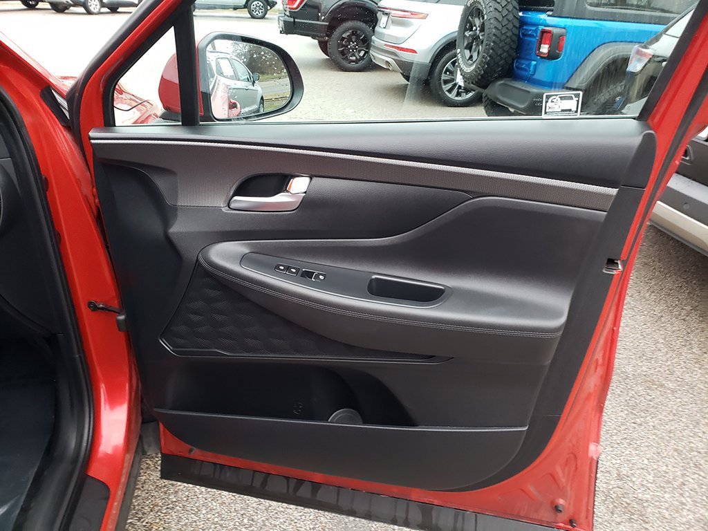 Used 2020 Hyundai Santa Fe SE image 20