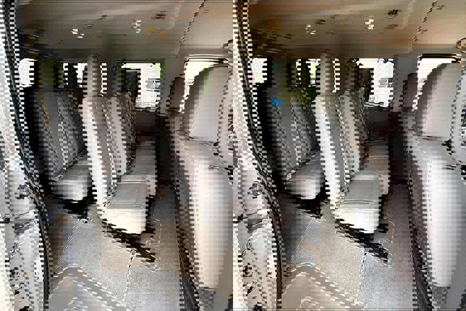 Used 2019 Nissan NV 3500 SV w/ Navigation Package image 18