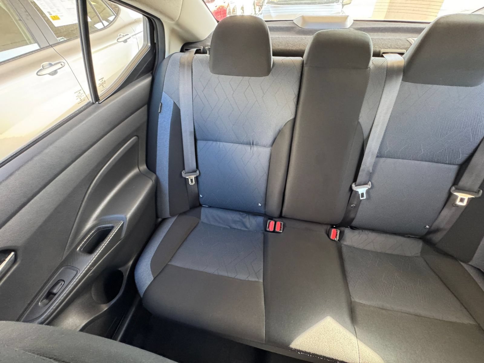 Used 2025 Nissan Versa SV FWD image 37