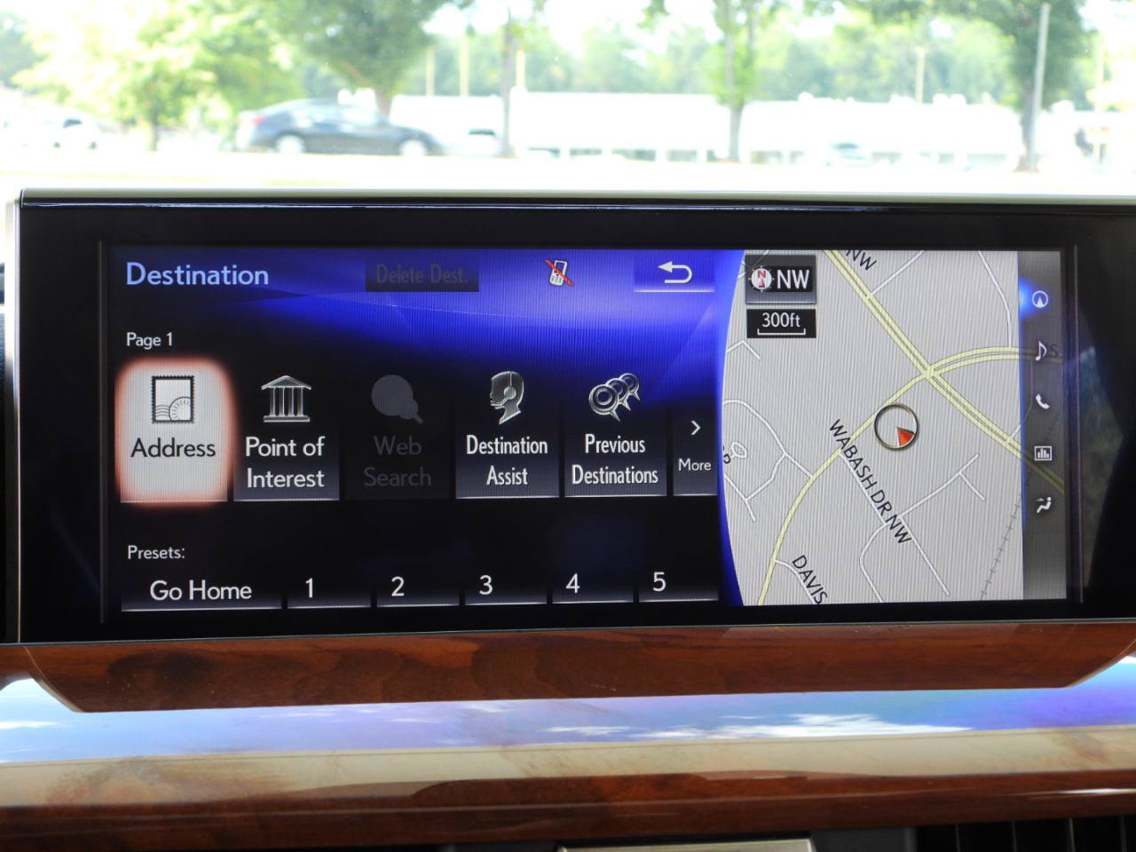 Used 2016 Lexus LX 570 4WD w/ 3rd Row & Luxury Pkg image 89
