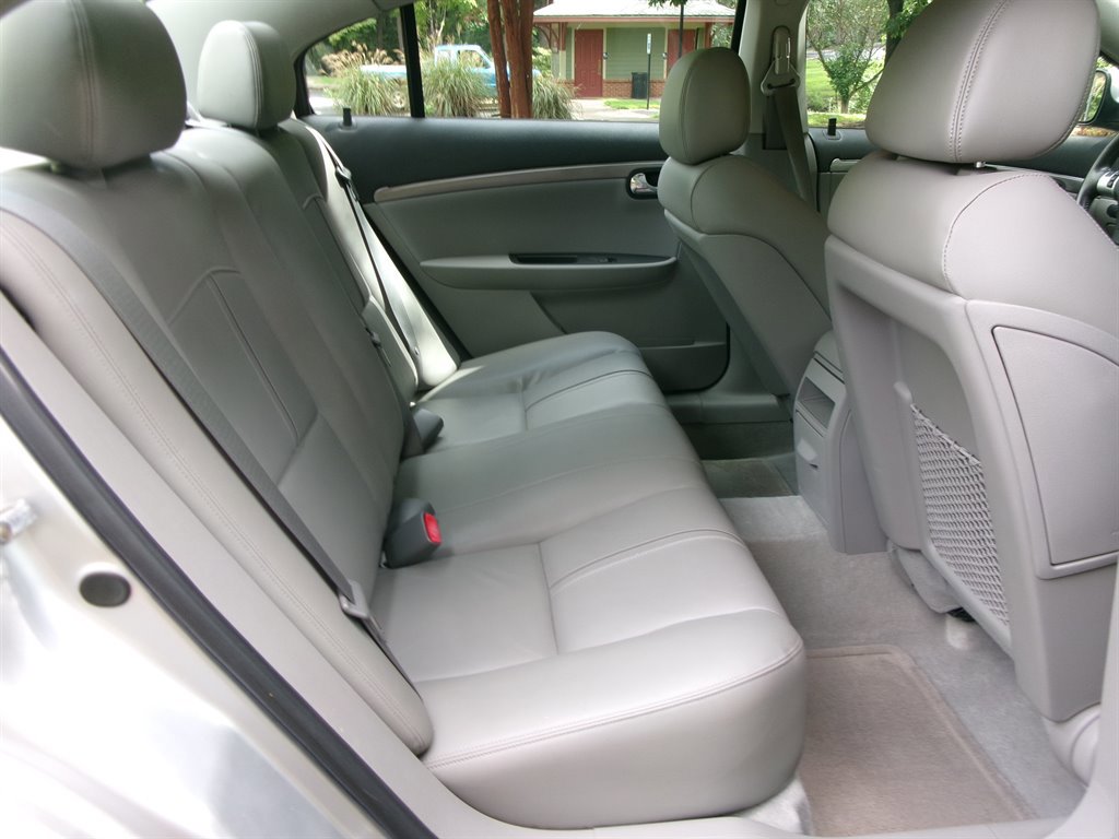 Used 2009 Saturn Aura XR image 21