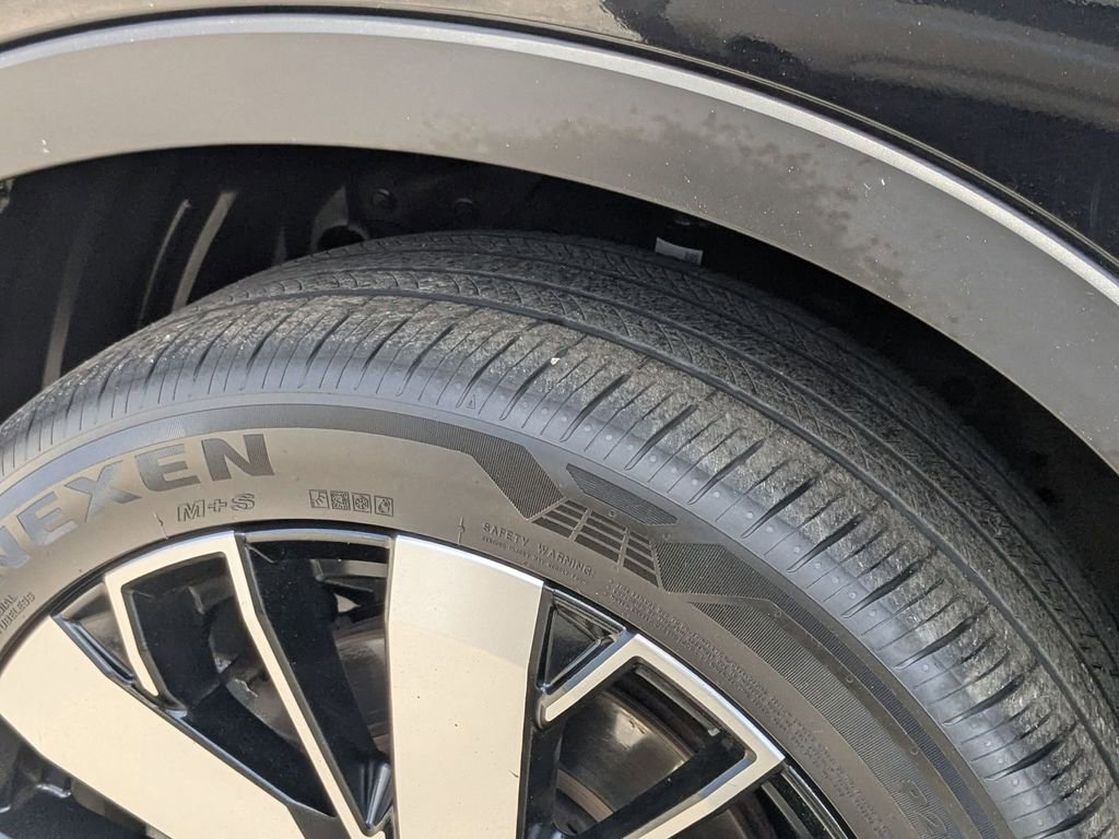 Used 2025 Mitsubishi Outlander SE image 28