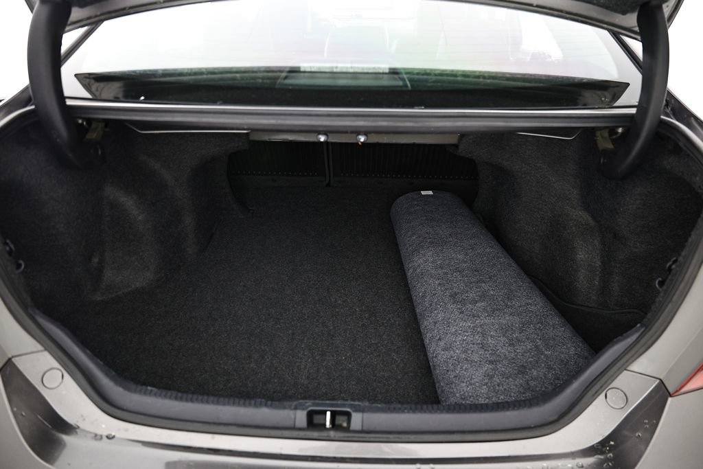 Used 2016 Toyota Camry SE w/ Moonroof Package image 30