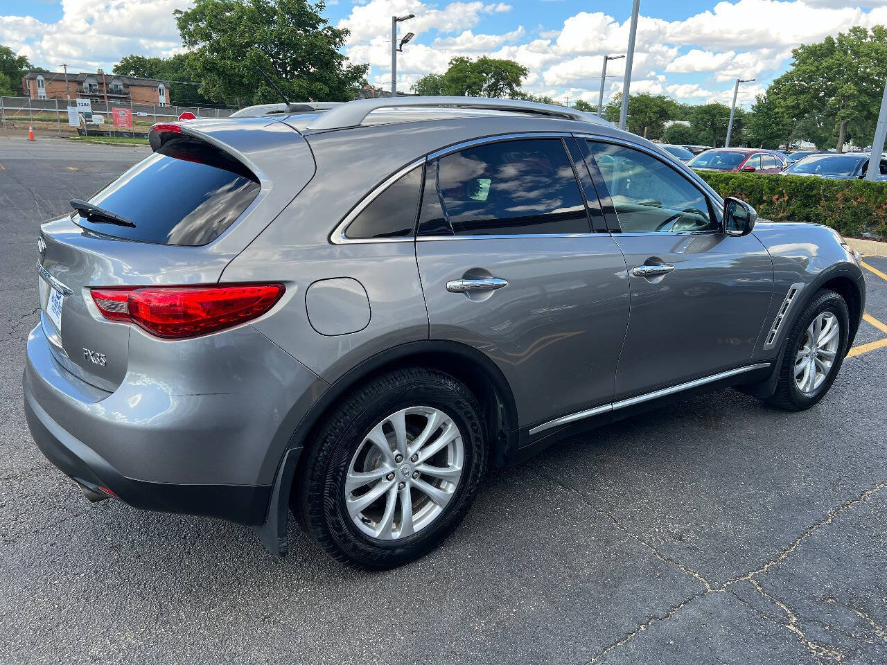 Used 2010 INFINITI FX35 AWD w/ Premium Pkg image 13
